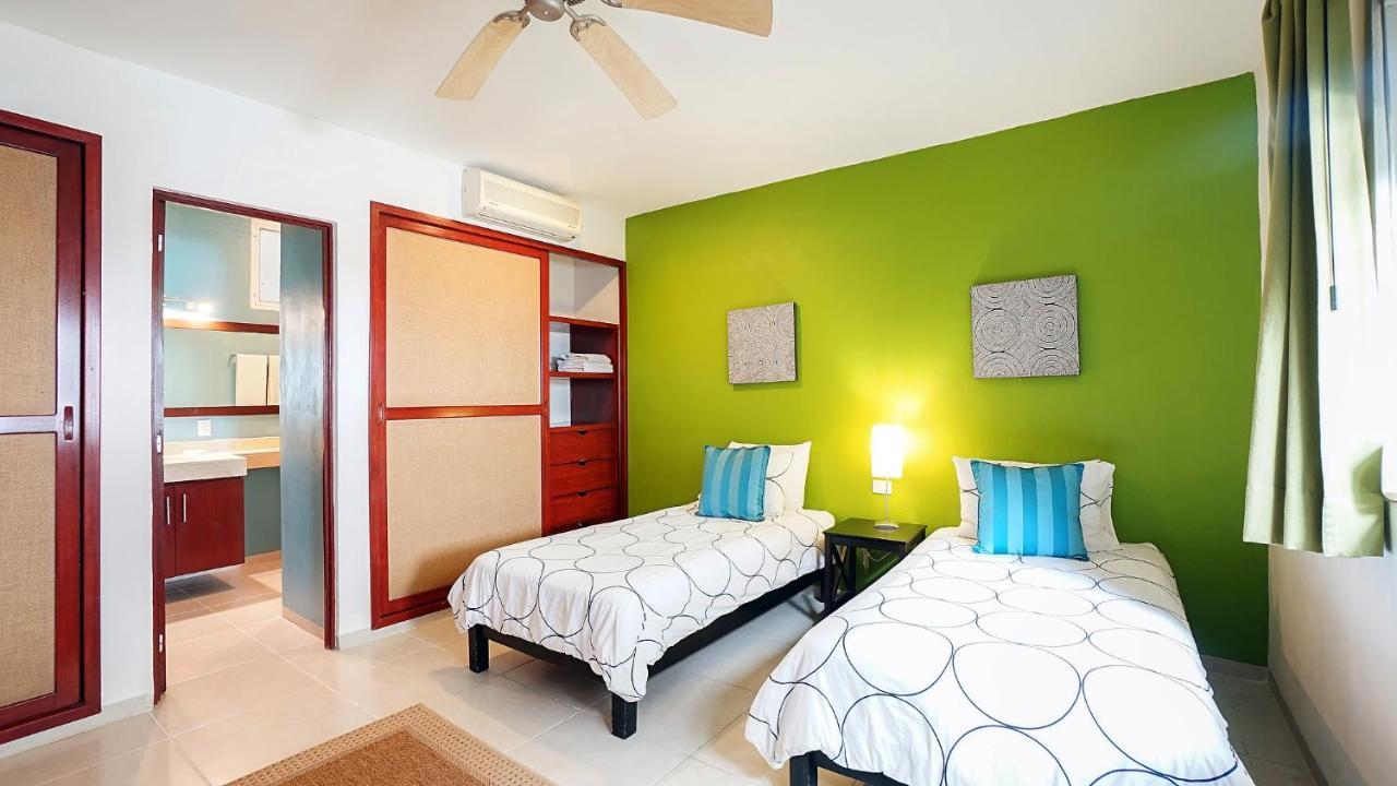 Meridian Downtown Apartments 普拉亚卡门 外观 照片
