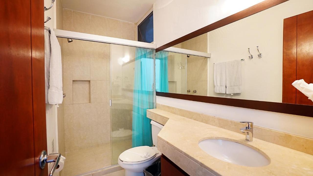 Meridian Downtown Apartments 普拉亚卡门 外观 照片